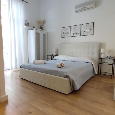 Living Cagliari Bed & Breakfast Ngoại thất bức ảnh