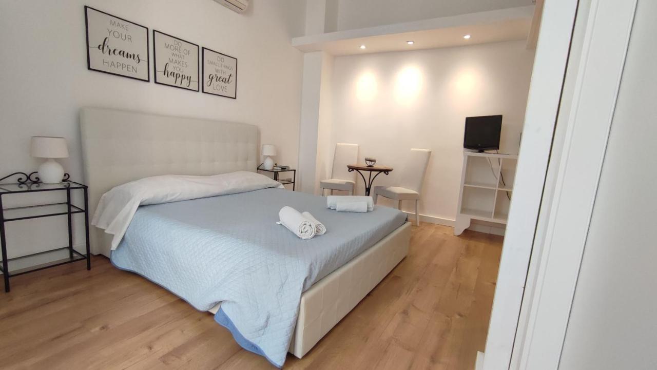Living Cagliari Bed & Breakfast Ngoại thất bức ảnh