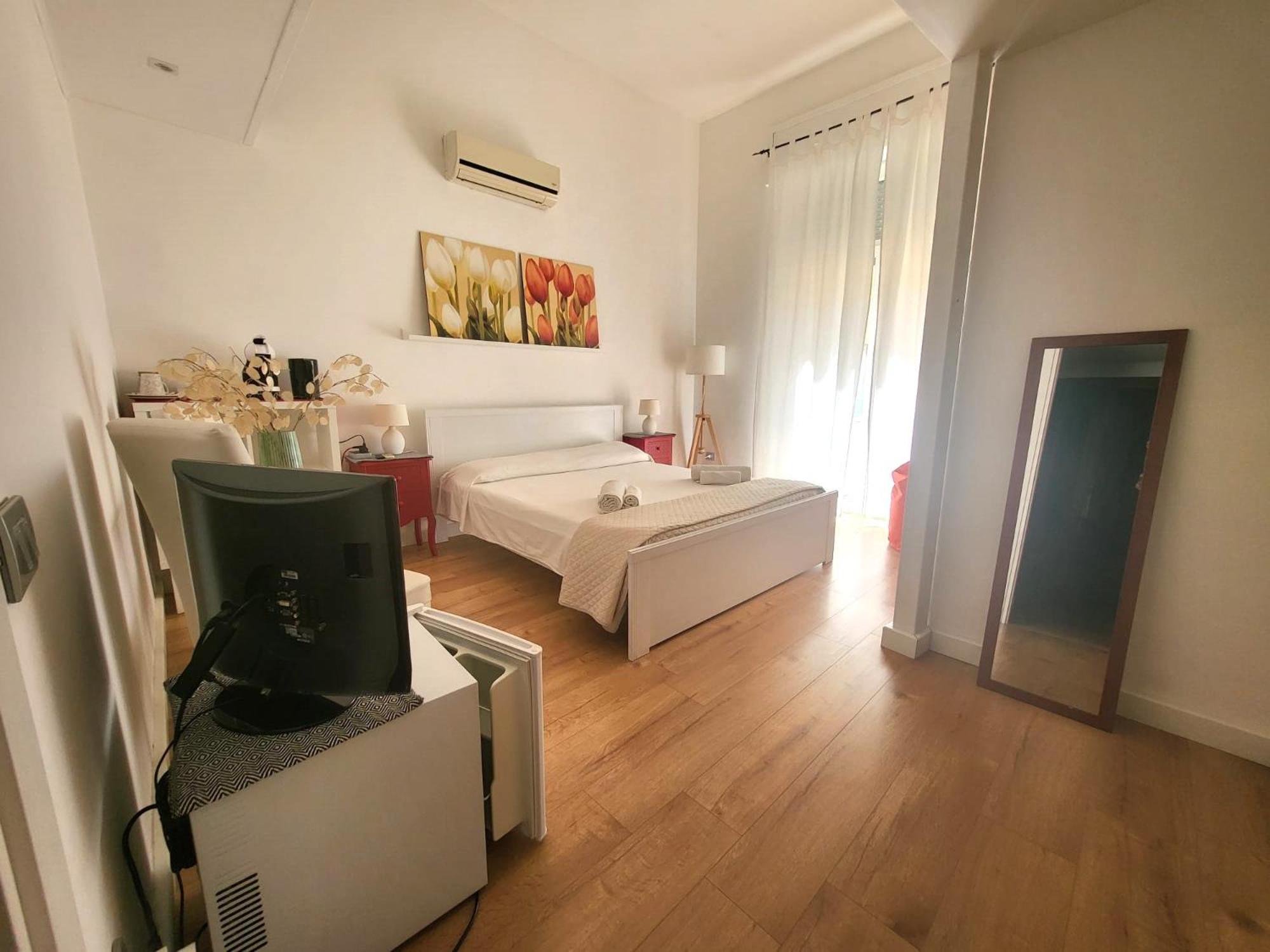 Living Cagliari Bed & Breakfast Ngoại thất bức ảnh