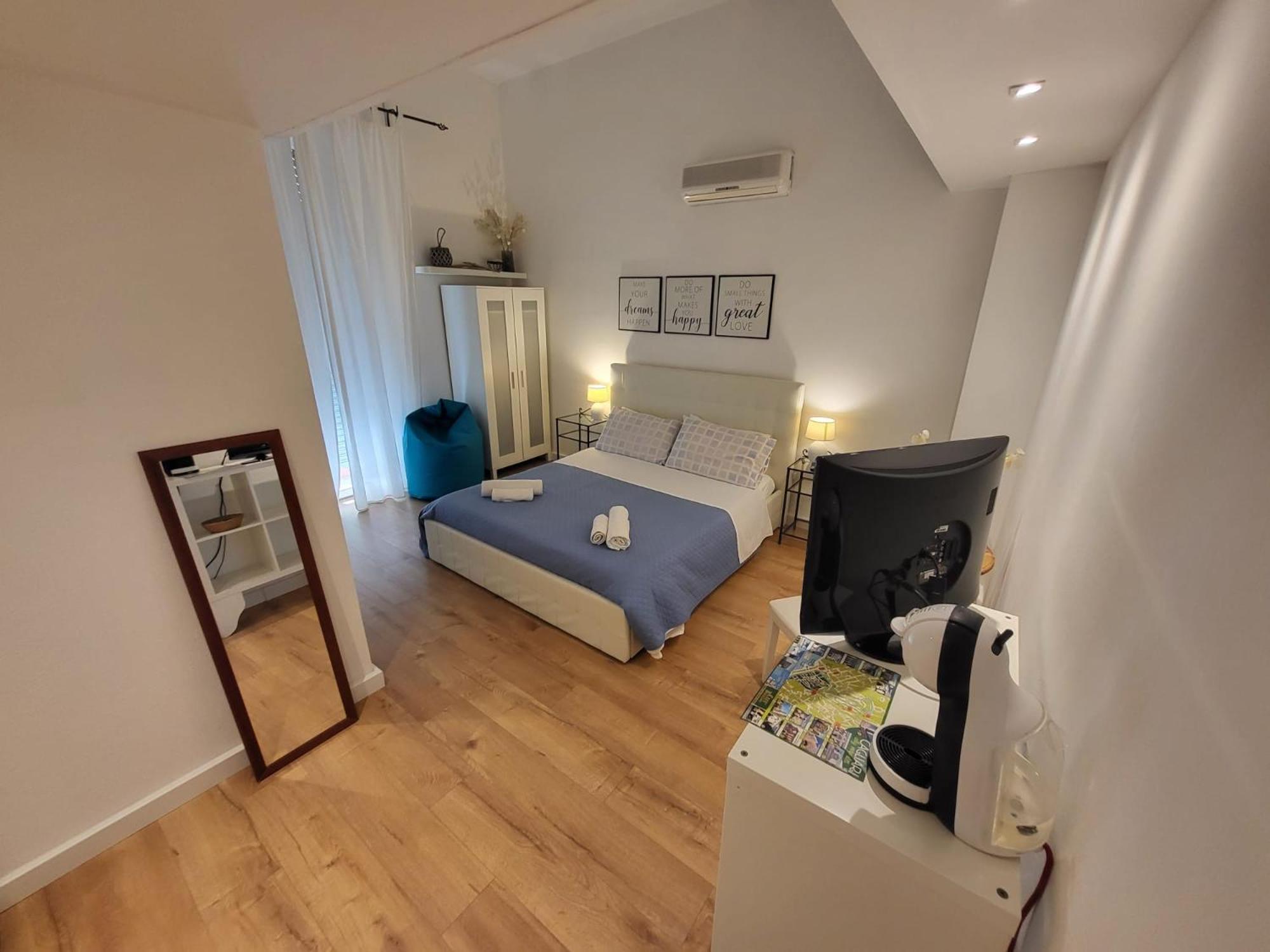 Living Cagliari Bed & Breakfast Ngoại thất bức ảnh